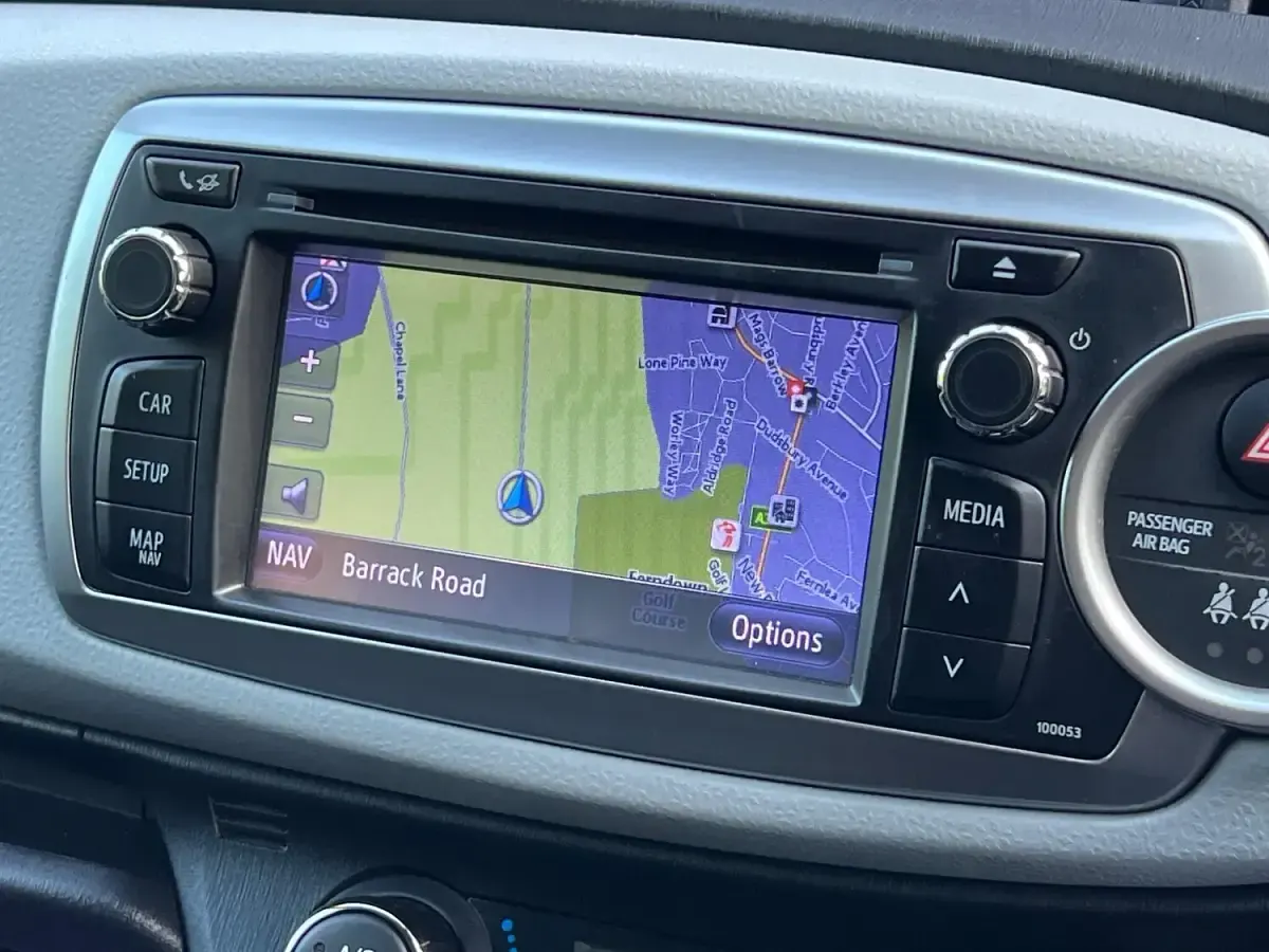 Used Toyota Yaris Hybrid Plus 2014 Turquoise Hatchback