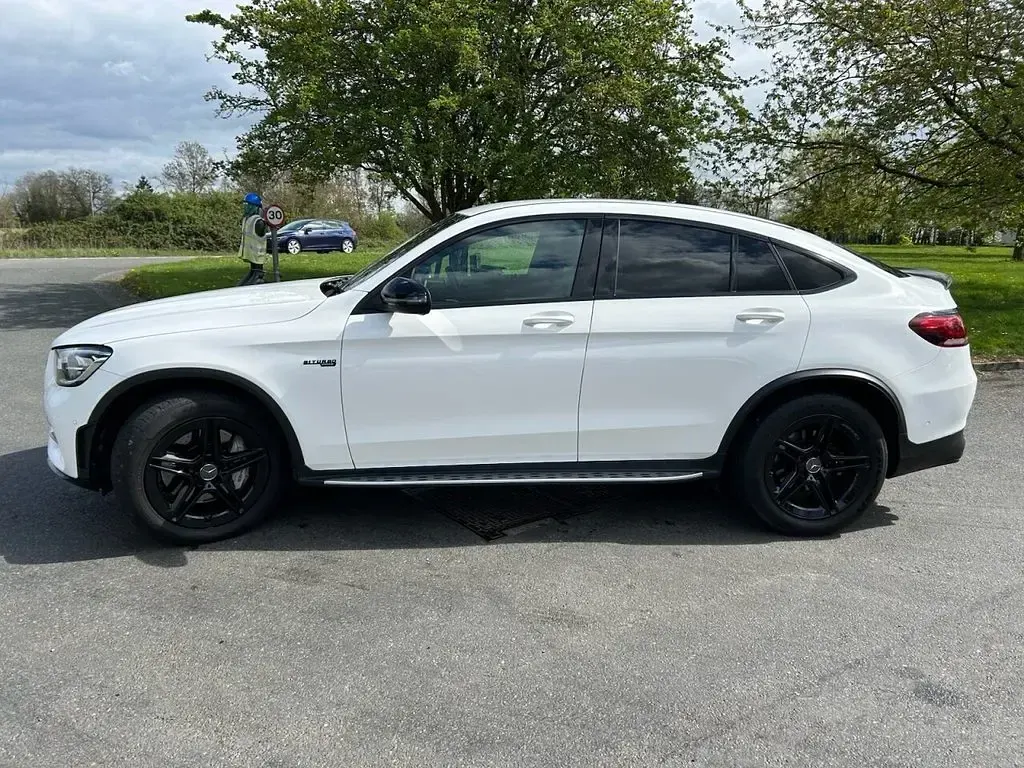 Usado Mercedes GLC43 AMG AMG 390 HP (286 kW) 2020 Branco Coupé