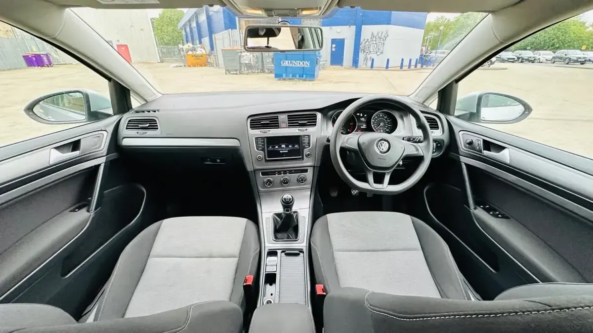 Używany VW Golf VII S 110 KM (80 kW) 2016 Srebrny Kombi