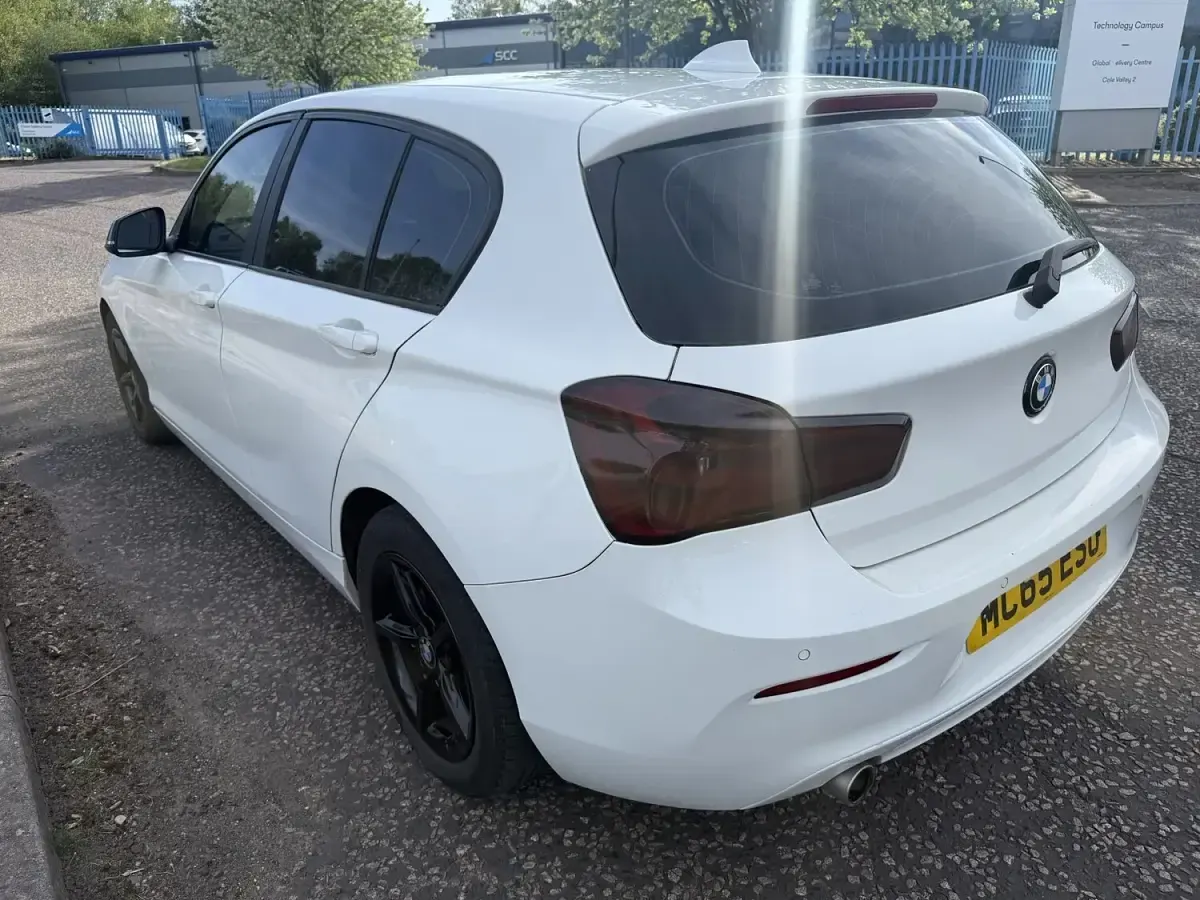 Used BMW 116 Efficient Dynamics 116 HP (85 kW) 2015 White Hatchback