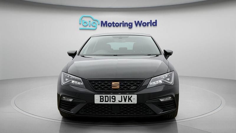 Used Seat Leon Cupra 290 290 HP (213 kW) 2019 Black Hatchback