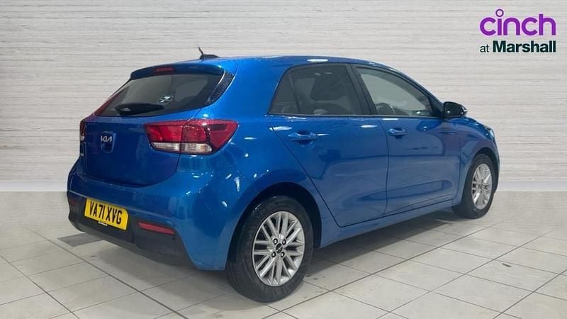 Used Kia Rio 84 HP (61 kW) 2021 Blue Hatchback