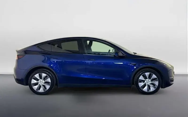 Used Tesla Model Y Long Range AWD 286 kW (389 HP) 2022 Blue SUV