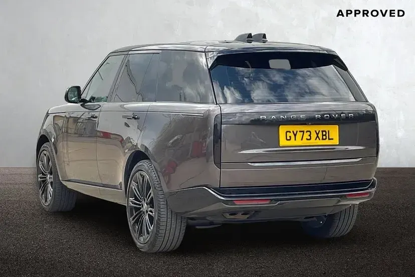 Used Land Rover Range Rover Autobiography 350 HP (257 kW) 2023 Charente grey SUV