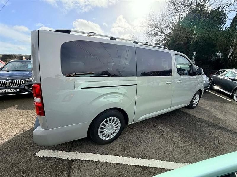 Used Toyota Verso 150 HP (110 kW) 2019 Silver MPV