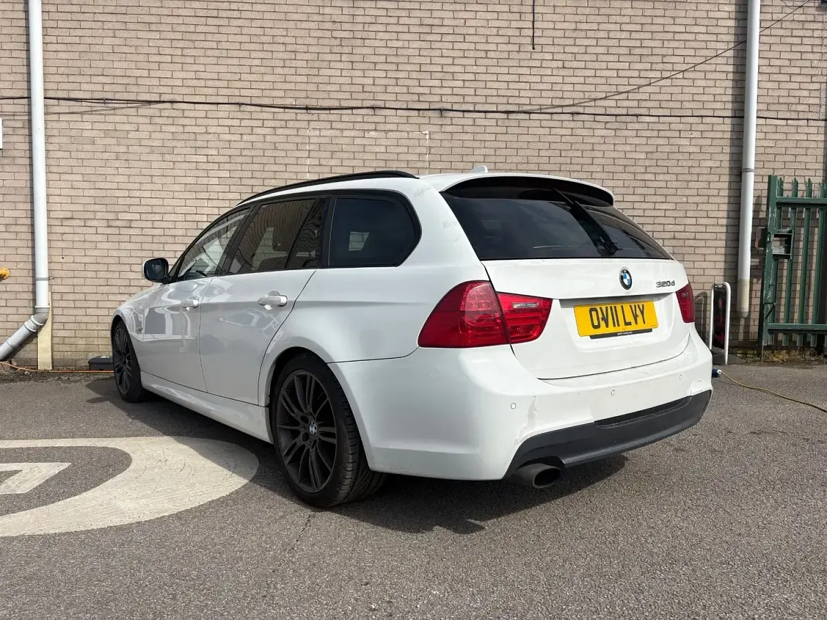 Used BMW 320 Sport Line 2011 White Estate