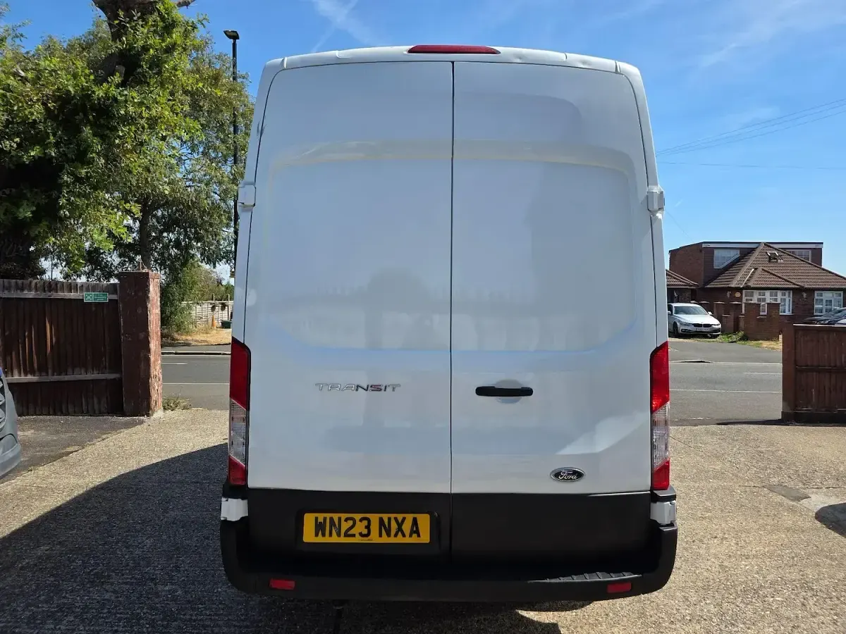 Used Ford Transit S 130 HP (95 kW) 2023 White Van