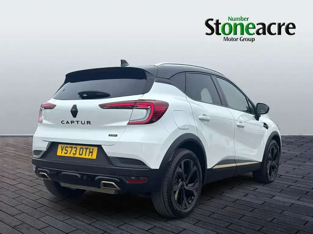 Gebraucht Renault Captur Engineered 158 PS (116 kW) 2023 Other SUV