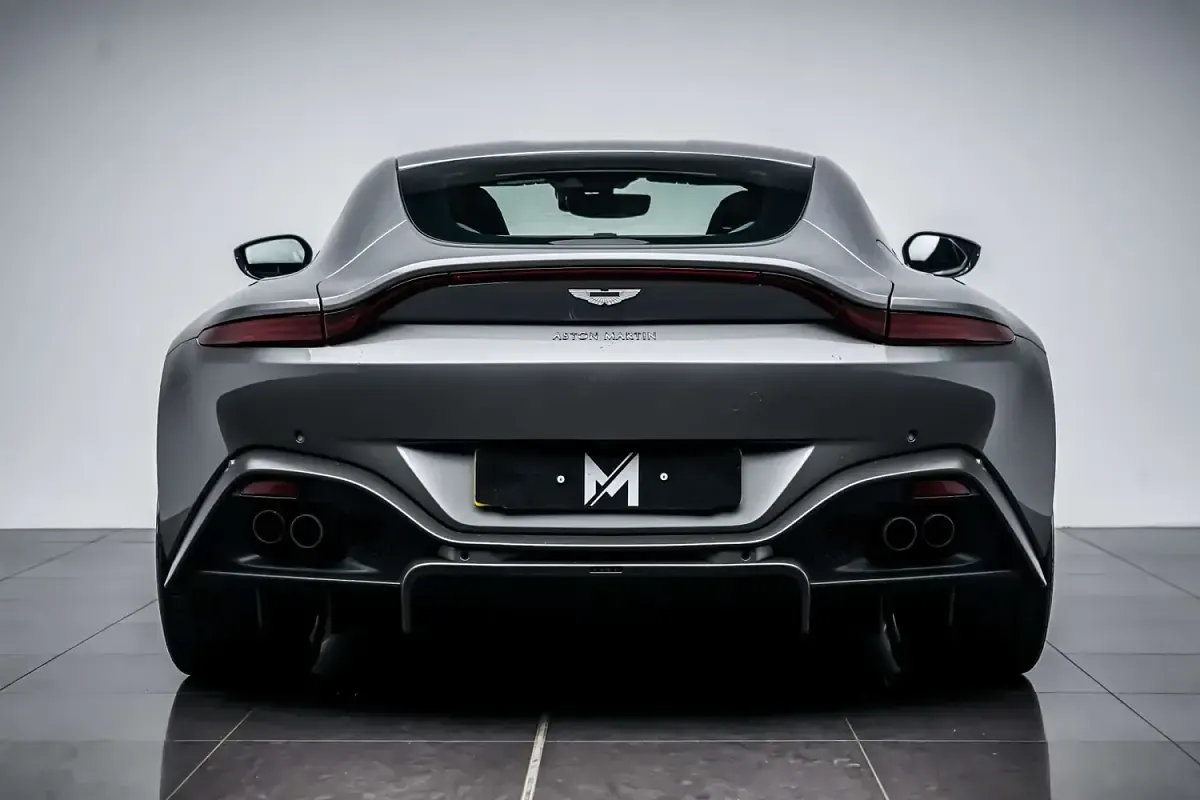 Used Aston Martin Vantage 510 HP (375 kW) 2019 Silver Coupe