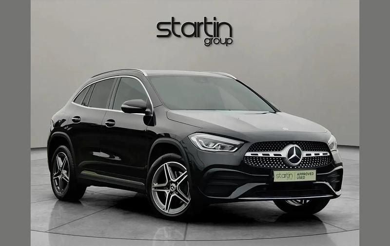 Used Mercedes GLA250 Exclusive 214 HP (157 kW) 2021 Black SUV