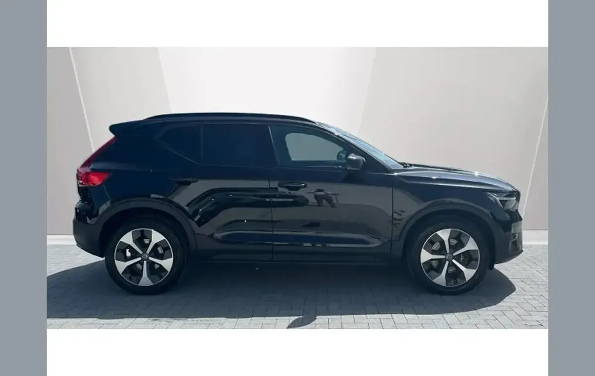 Used Volvo XC40 Plus 197 HP (144 kW) 2024 Black SUV