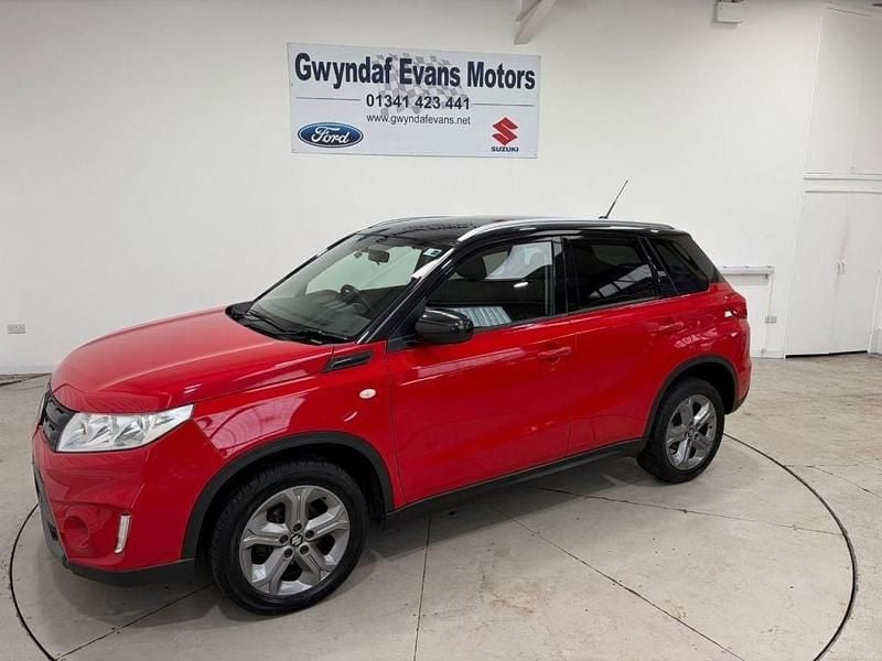 Used Suzuki Vitara SZ-T 120 HP (88 kW) 2018 Red/black SUV