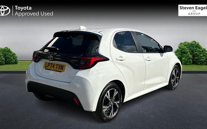 Used Toyota Yaris Hybrid Design 116 HP (85 kW) 2026 Hatchback