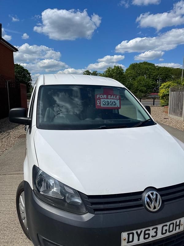 Used VW Caddy Startline 102 HP (75 kW) 2013 White MPV