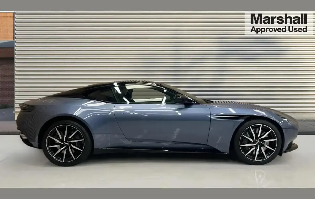 Used Aston Martin DB11 503 HP (369 kW) 2019 Blue Coupe