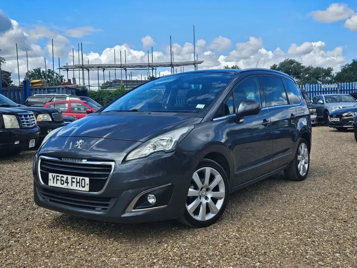 Used Peugeot 5008 Allure 115 HP (84 kW) 2014 Grey MPV