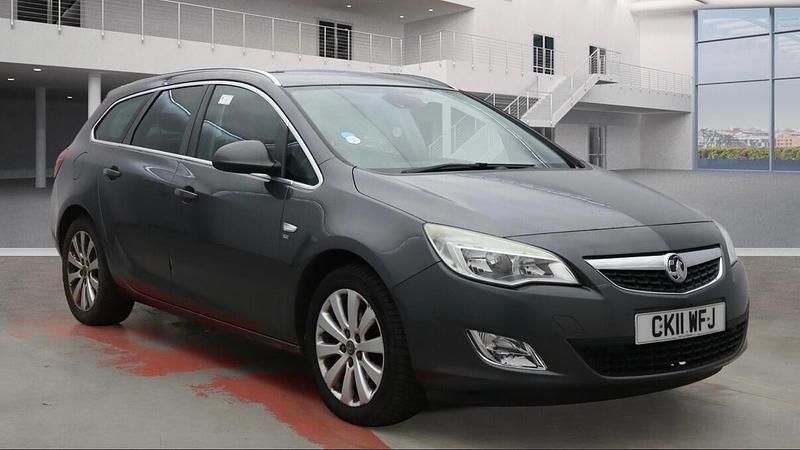 Grey Used 2011 Vauxhall Astra Estate | £1,795 (Fair price) - Image 1/4