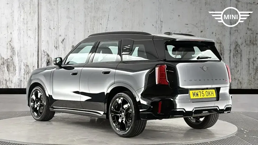 Used Mini Countryman 215 HP (158 kW) 2025 Black SUV