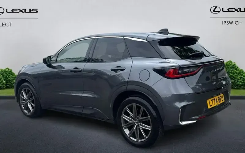 Used Lexus LBX 136 HP (100 kW) 2026 SUV