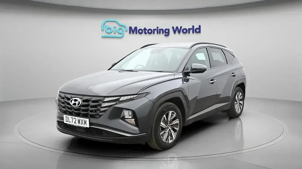 Używany Hyundai Tucson SE 150 KM (110 kW) 2023 Szary SUV