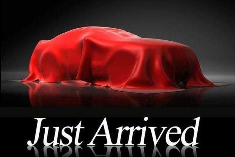 Red Used 2014 Renault Scénic III Dynamique MPV | £3,490 (Fair price) - Image 1/1