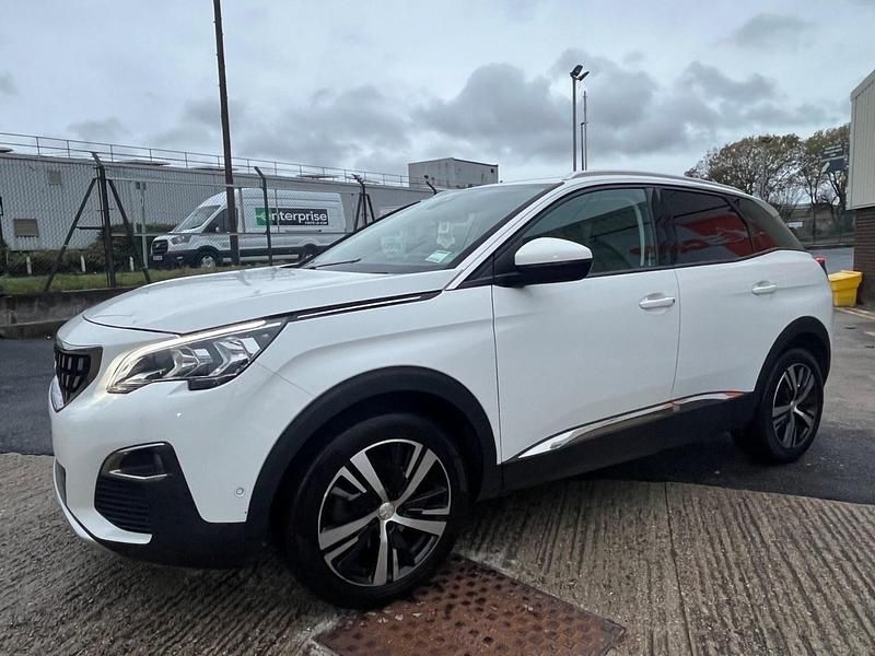 Used Peugeot 3008 Allure 2019 White Hatchback