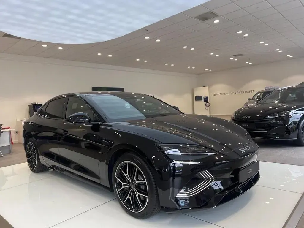 New BYD Seal 389 kW (530 HP) 2026 Black Sedan