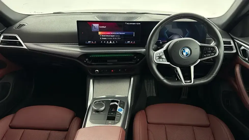 Usado BMW i4 M Sport 246 kW (335 CV) 2025 Negro Berlina