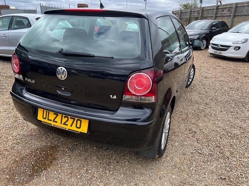 Used VW Polo S 75 HP (55 kW) 2007 Black Hatchback