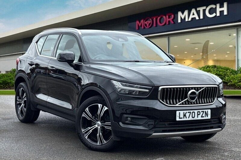 Black Used 2021 Volvo XC40 Inscription SUV | £25,490 (Fair price) - Image 1/4