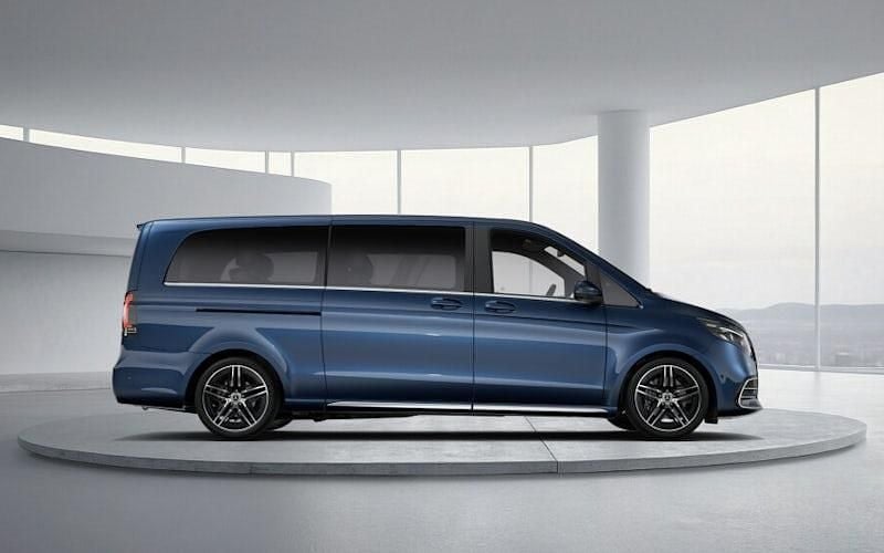 New Mercedes V300 Premium 237 HP (174 kW) 2025 MPV