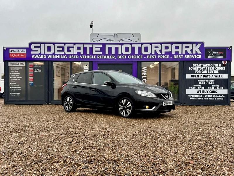Black Used 2017 Nissan Pulsar N-Connecta Hatchback | £7,250 (Fair price) - Image 1/1
