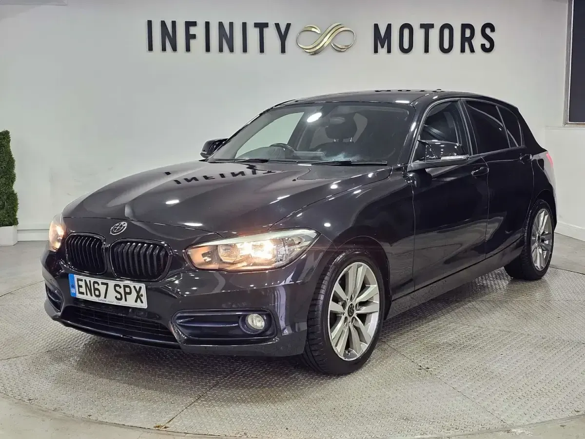 Usado BMW 118 Sport Line 2018 Preto Citadino