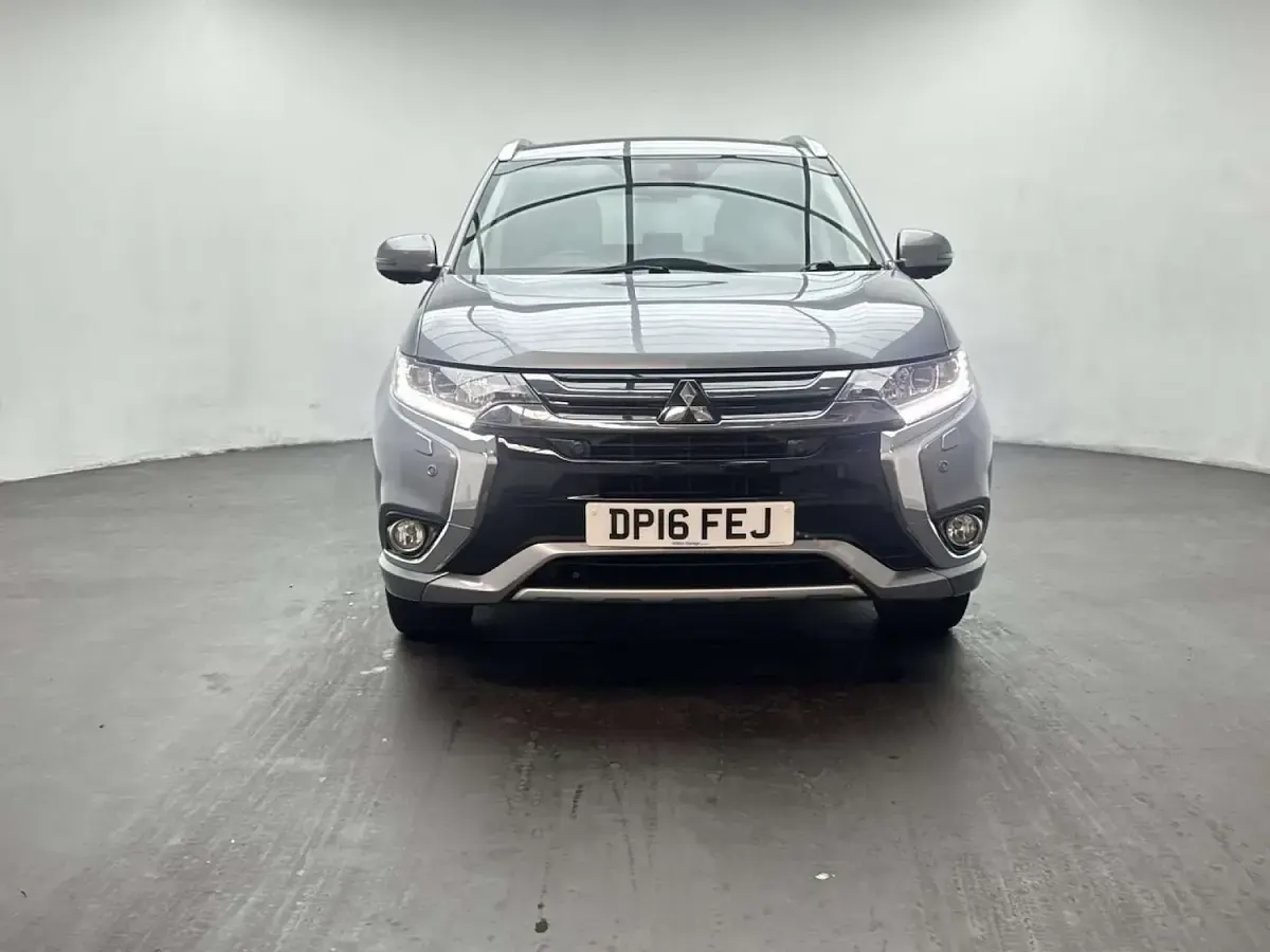 Used Mitsubishi Outlander P-HEV 2016 Grey Estate