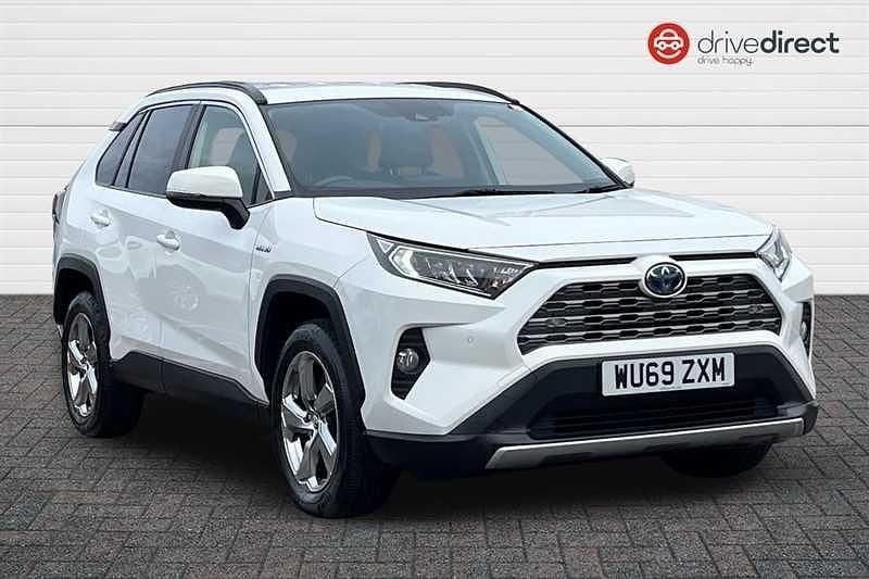 Used Toyota RAV4 Design 2019 White SUV
