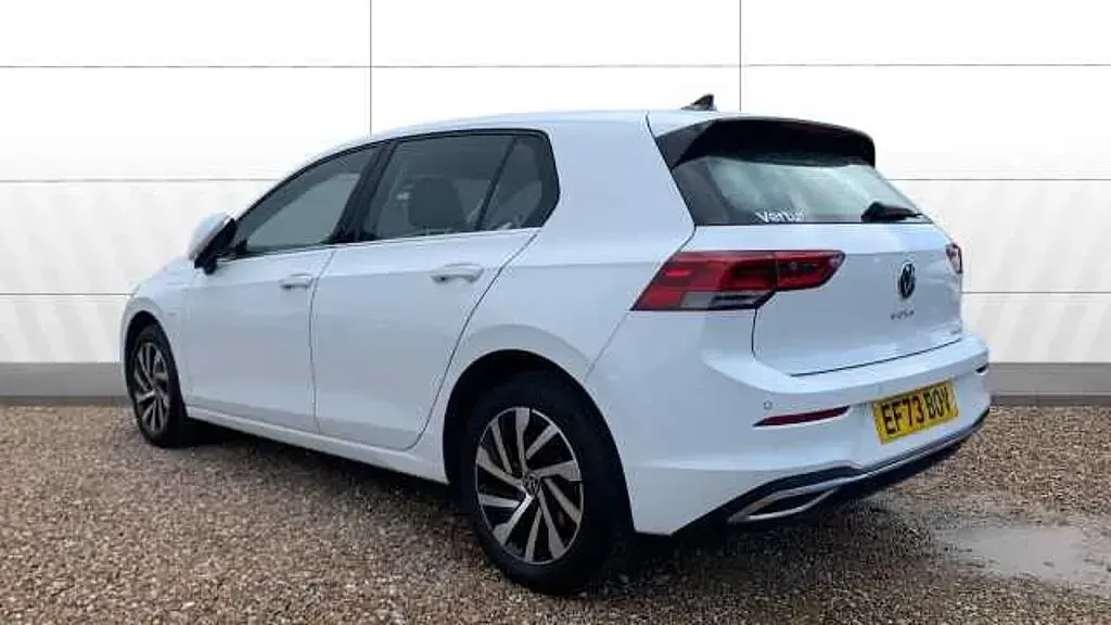 Used VW Golf VIII Style 204 HP (150 kW) 2023 White Hatchback