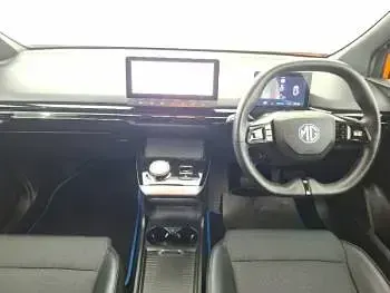 Used MG MG4 EV Trophy 149 kW (203 HP) 2023 Orange Hatchback