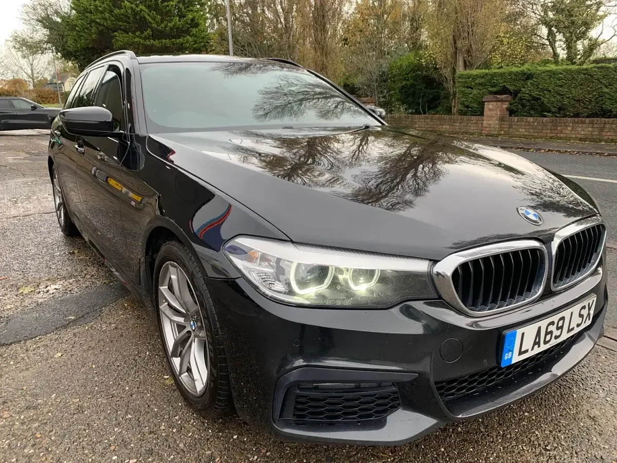 Used BMW 520 M Sport 190 HP (139 kW) 2019 Black Estate