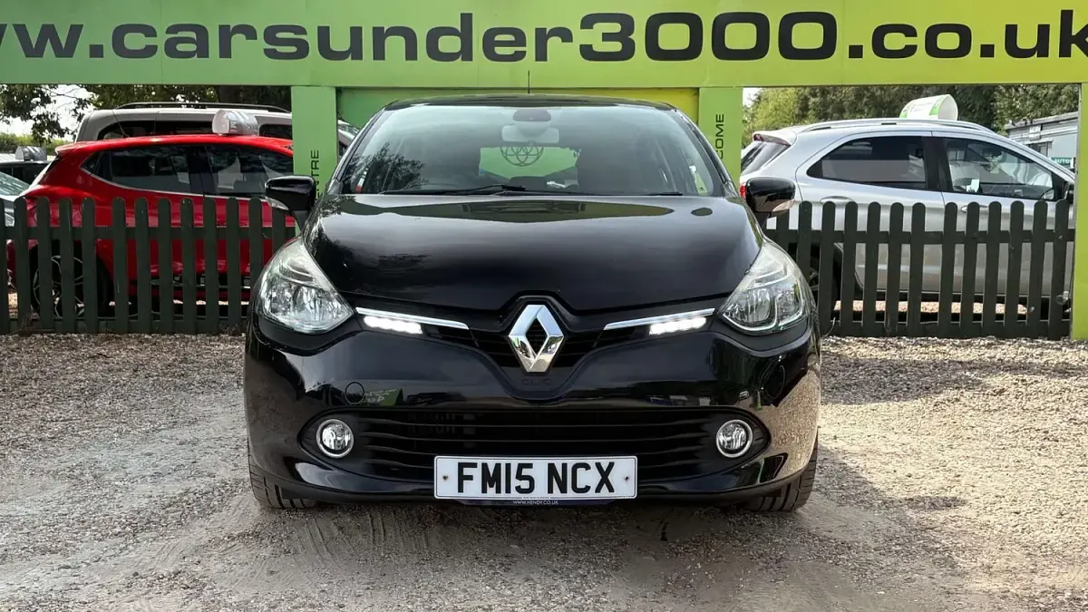 Used Renault Clio Dynamique 90 HP (66 kW) 2015 Black Hatchback