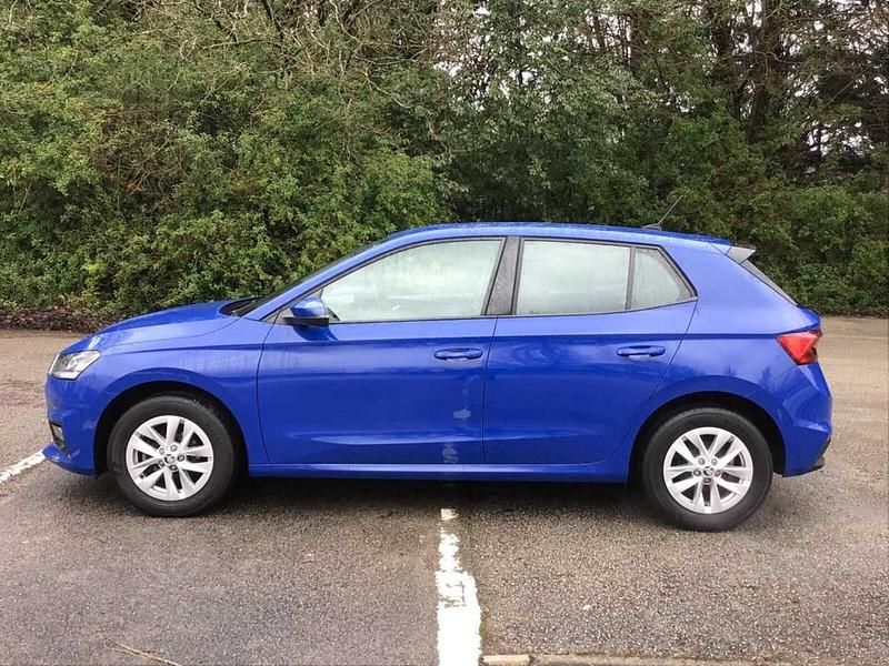 Usado Skoda Fabia Comfort 2022 Azul Citadino
