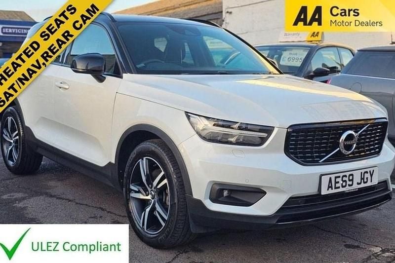 Used Volvo XC40 R-Design 247 HP (181 kW) 2019 White SUV