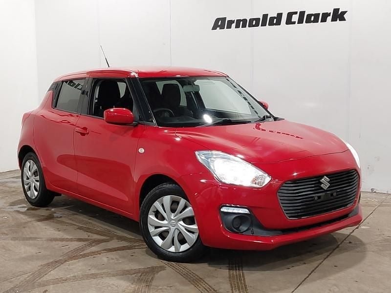 Used Suzuki Swift SZ3 90 HP (66 kW) 2017 Red Hatchback