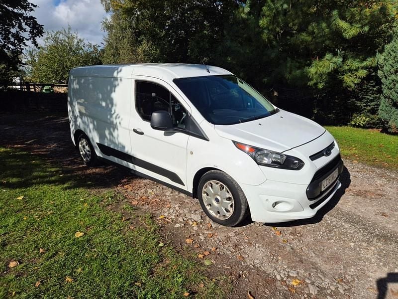 White Used 2018 Ford Transit Trend Van | £6,550 (Fair price) - Image 1/4