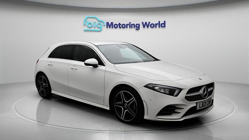 Used Mercedes A180 Executive 134 HP (98 kW) 2021 White Hatchback