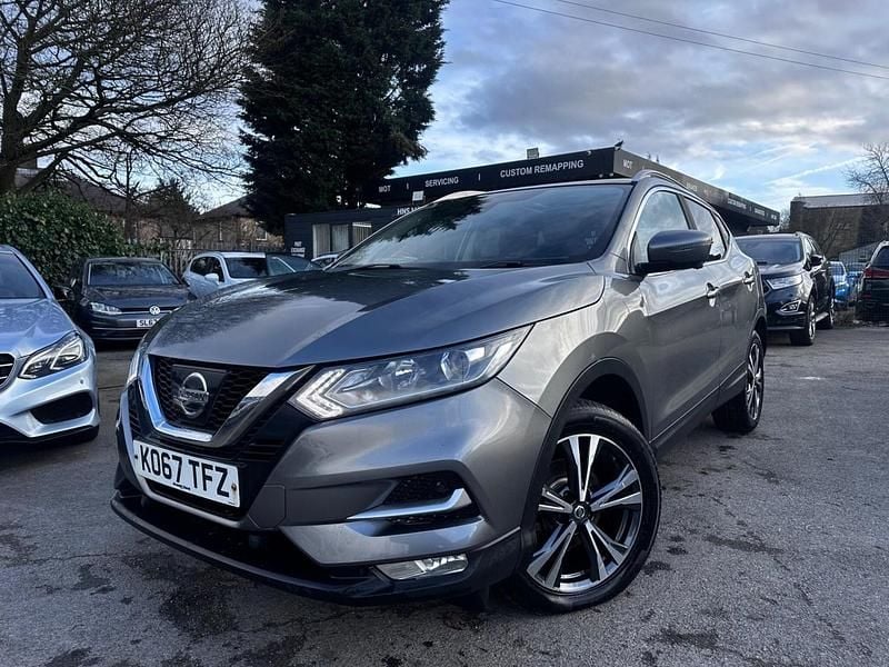 Used Nissan Qashqai N-Connecta 108 HP (79 kW) 2018 Grey SUV