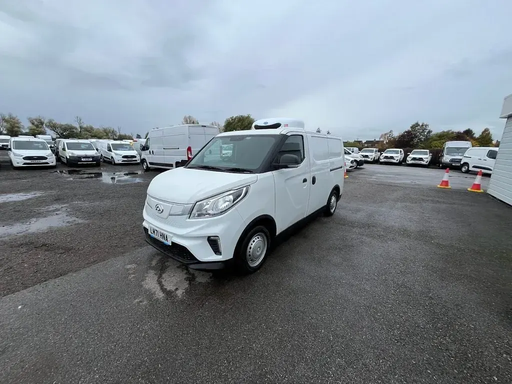 Used Maxus eDeliver 3 89 kW (122 HP) 2021 White Van