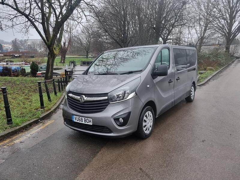 Used Vauxhall Vivaro Sportive 125 HP (91 kW) 2018 Grey MPV