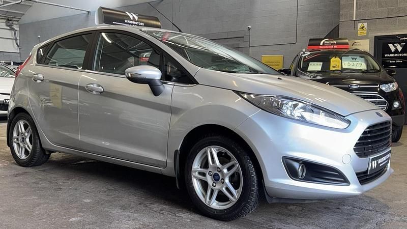 Used Ford Fiesta Zetec 2014 Silver Hatchback