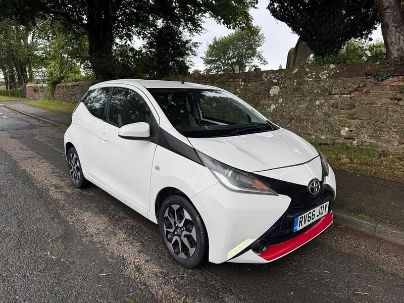 White Used 2016 Toyota Aygo X-play Hatchback | £3,995 (Super price) - Image 1/4