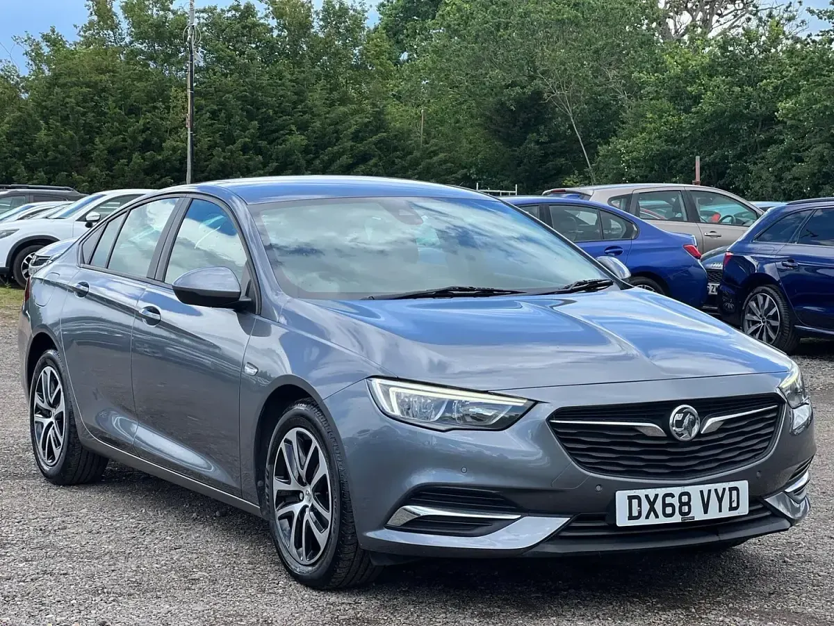 Used Vauxhall Insignia Design Edition 2018 Grey Hatchback